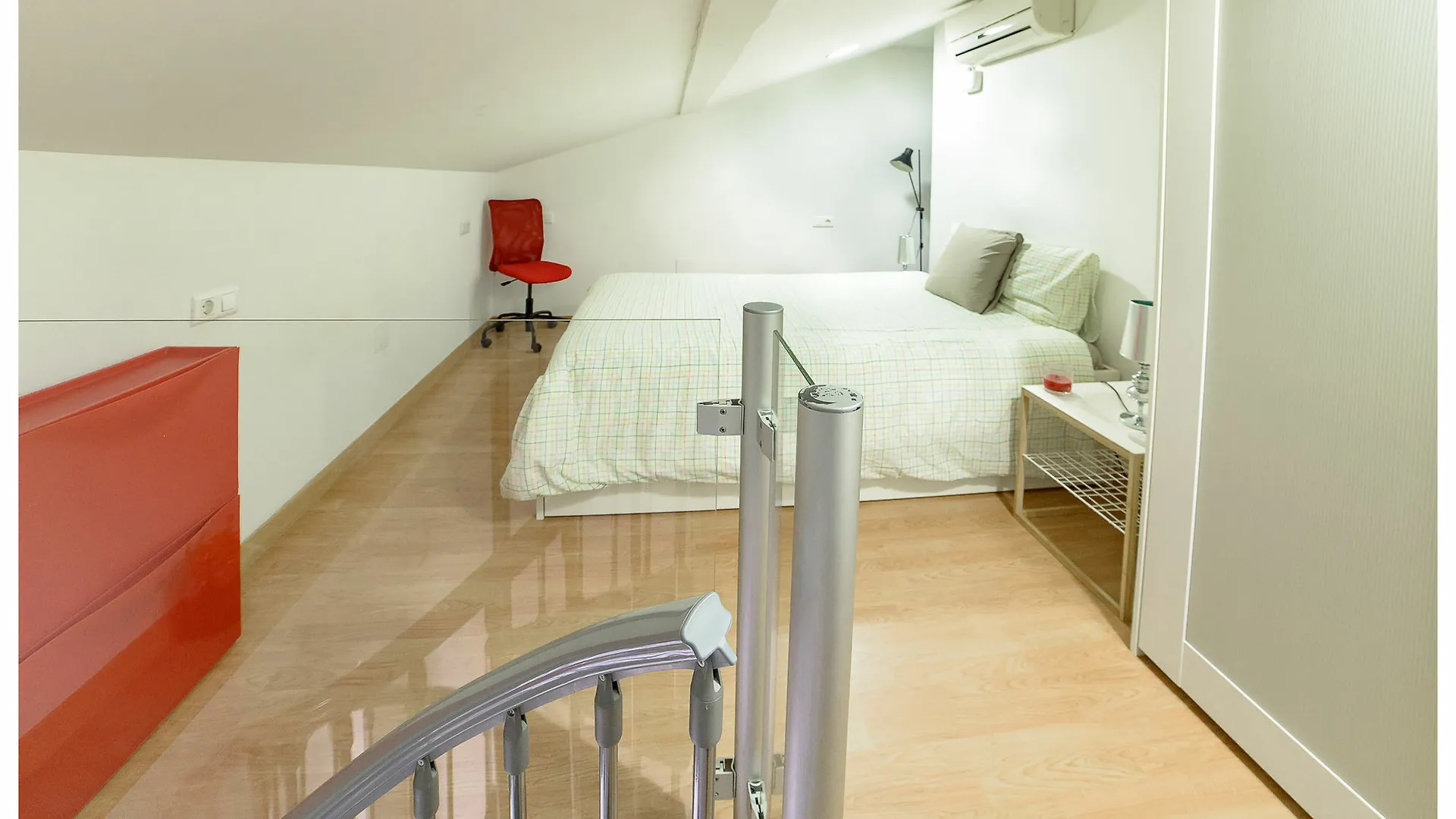Sea & Wave Capitan Apartment Malaga 0*,  Spain